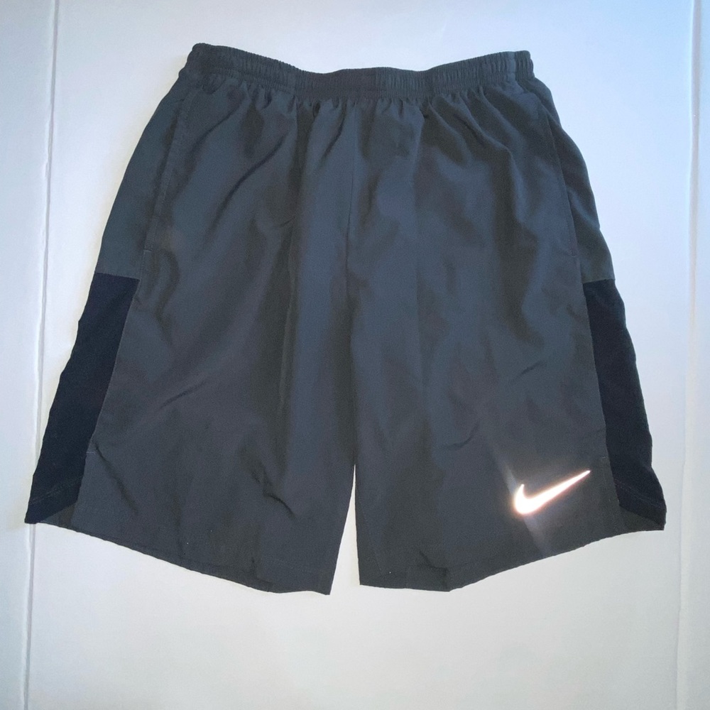 Nike DRI-FIT Men's Work Out Shorts Size M